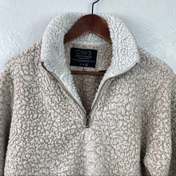 CM3 Outfitters Teddy sweater size Large fits like M/L imo - Picture 4 of 11